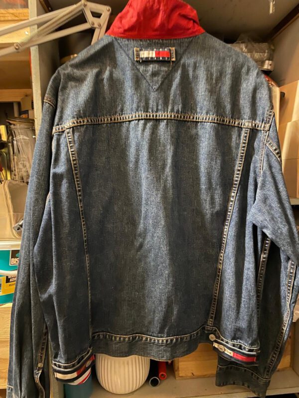 tommy-jeans-back Tommy Jeans heren spijkerjack – maat XL