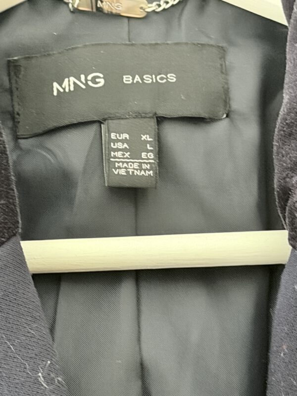 IMG_8056 Mango MNG Basics donkerblauwe blazer met goudkleurige knopen – XL